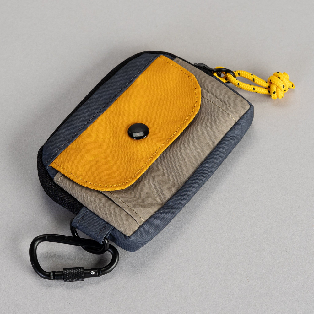 IAN Khaki Yellow Navy Coin Pouch