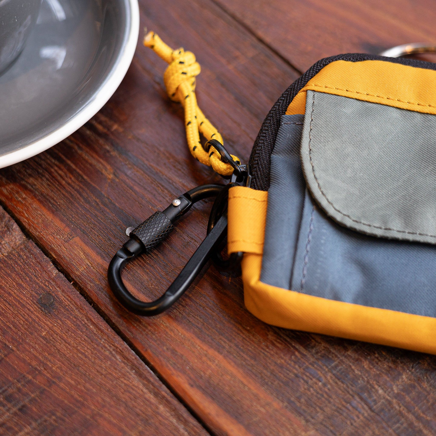 
                  
                    IAN Yellow Blue Army Coin Pouch
                  
                