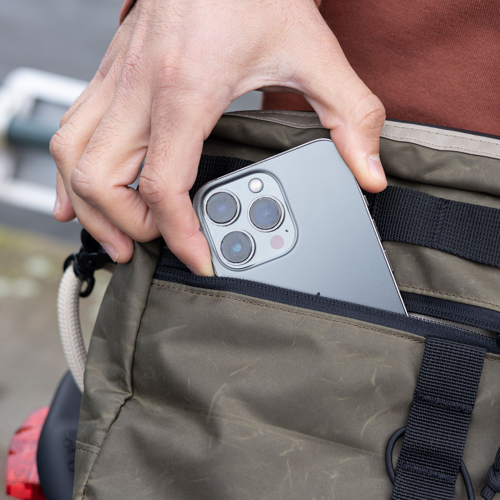 
                  
                    TOM Dark Olive Khaki Large Bike Bag
                  
                