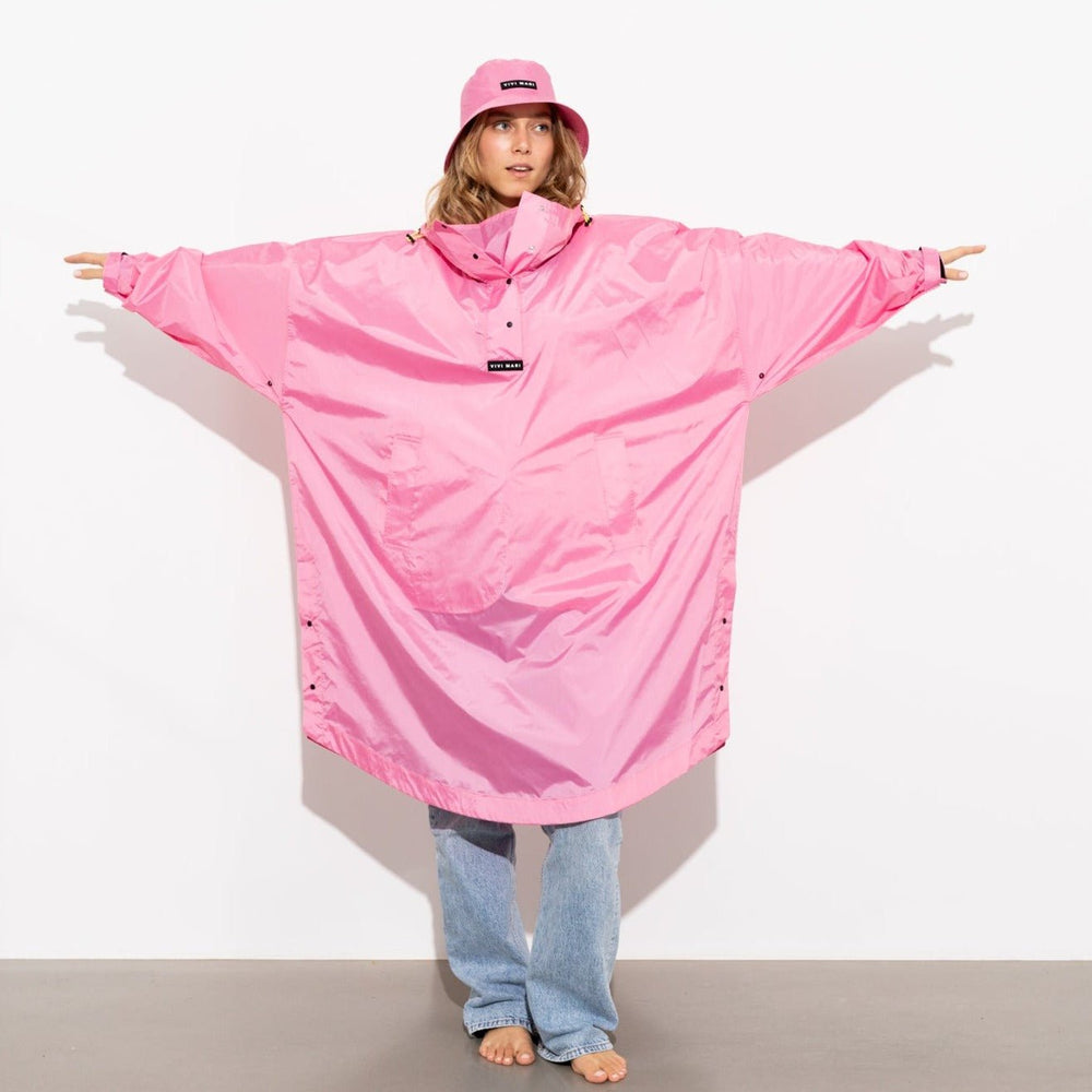 
                  
                    Weicher, einfarbiger Regenmantel in Rosa
                  
                