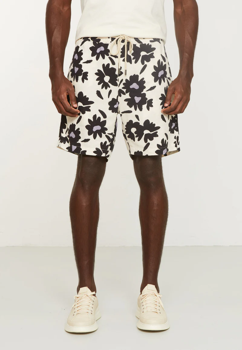 
                  
                    CURRY BLOOM White Linen Shorts
                  
                