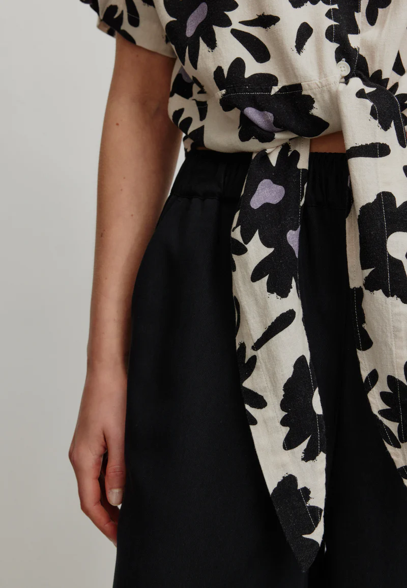 
                  
                    OCRA BLOOM White Linen Blouse
                  
                
