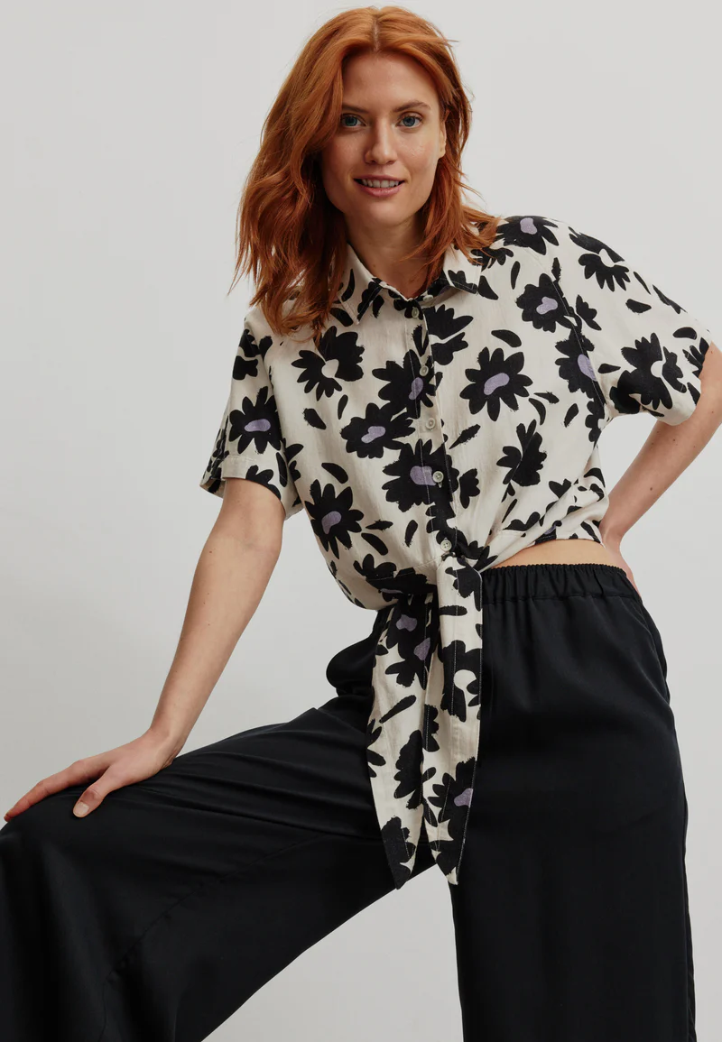 
                  
                    OCRA BLOOM White Linen Blouse
                  
                