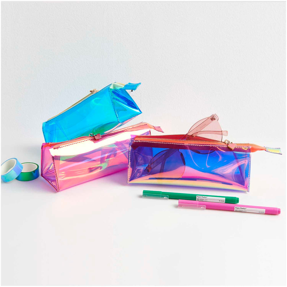 
                  
                    Lila schillerndes Etui
                  
                