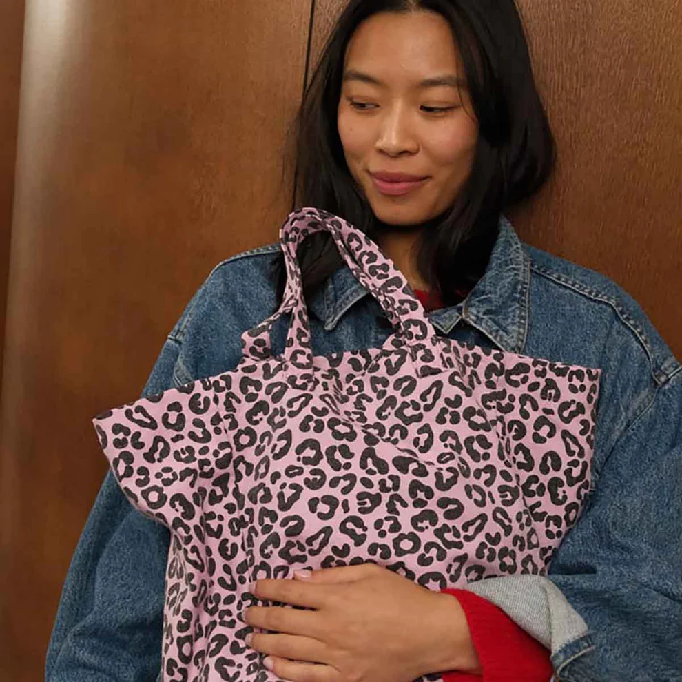 
                  
                    ELISABETH Bubble Pink Graou Tote Bag
                  
                