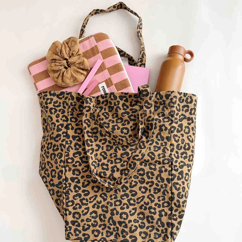 
                  
                    ELISABETH Caramel Graou Tote Bag
                  
                