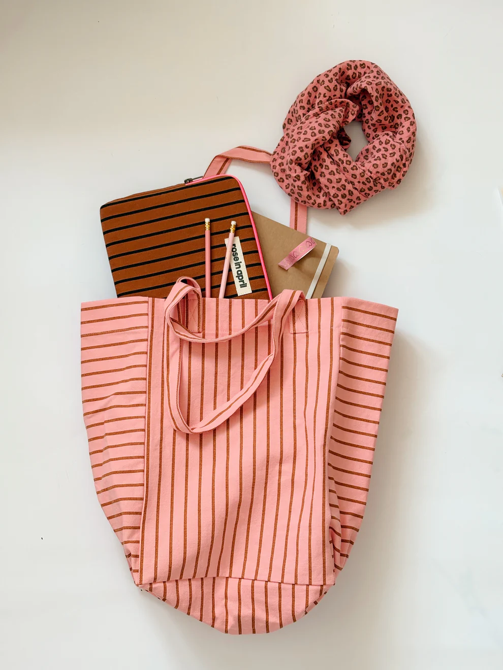 
                  
                    ELISABETH Pecan Strawberry Tennis Stripes Tote Bag
                  
                