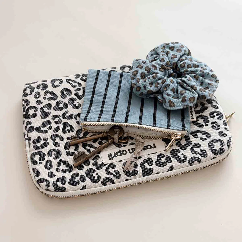 
                  
                    MARIE Blue Sky Tennis Stripes Purse
                  
                