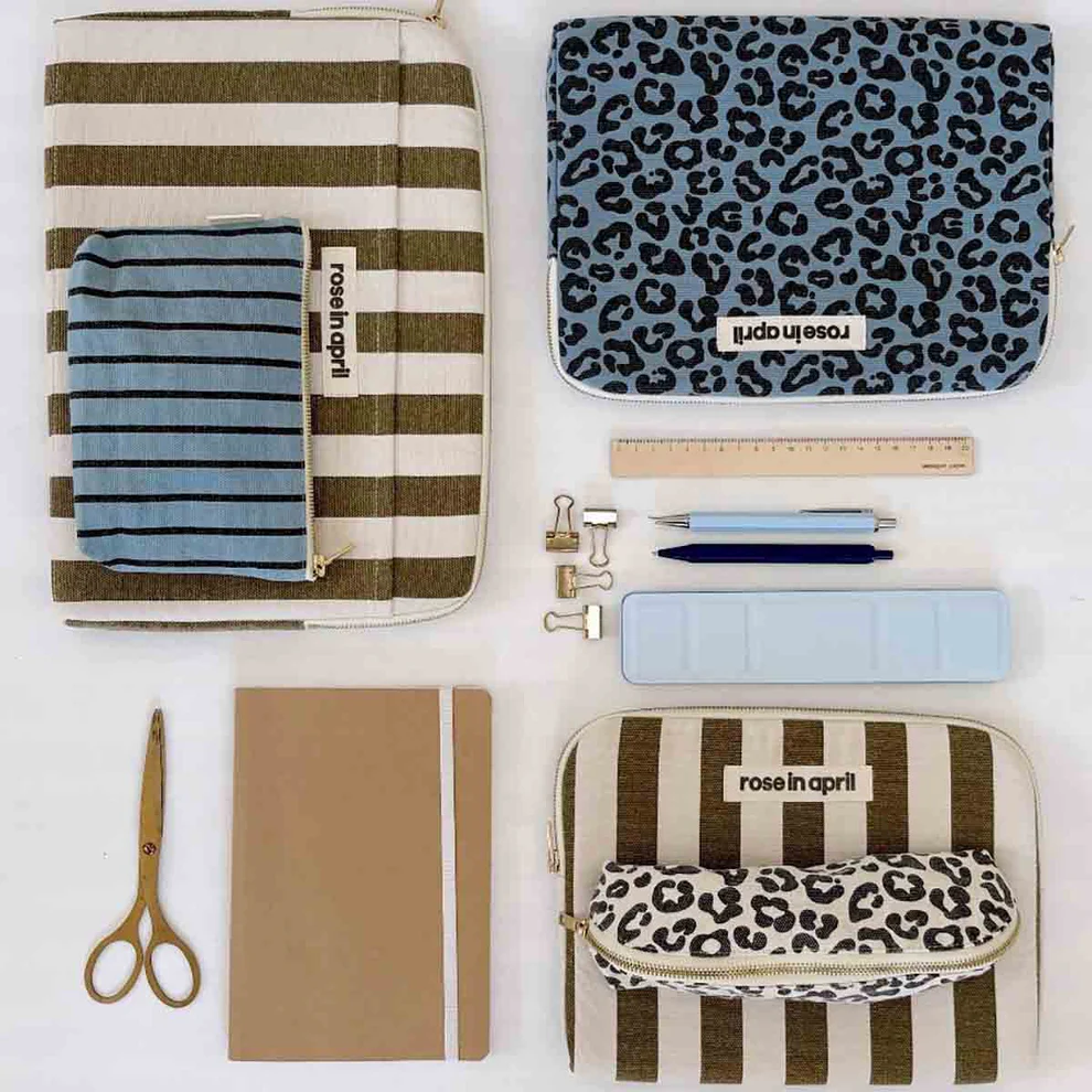 
                  
                    MARIE Blue Sky Tennis Stripes Purse
                  
                