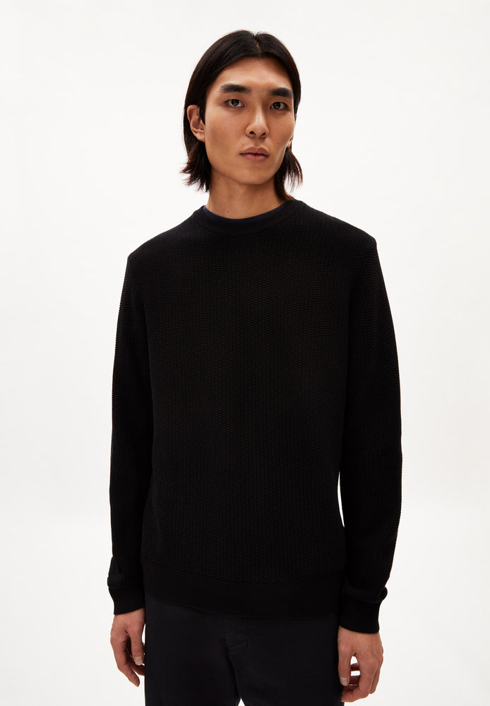 
                  
                    SAALO Black Jumper
                  
                