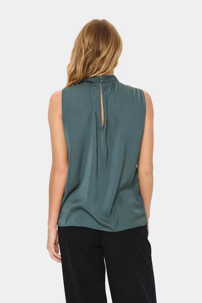 
                  
                    AILEENSZ Urban Chic Sleeveless Blouse
                  
                