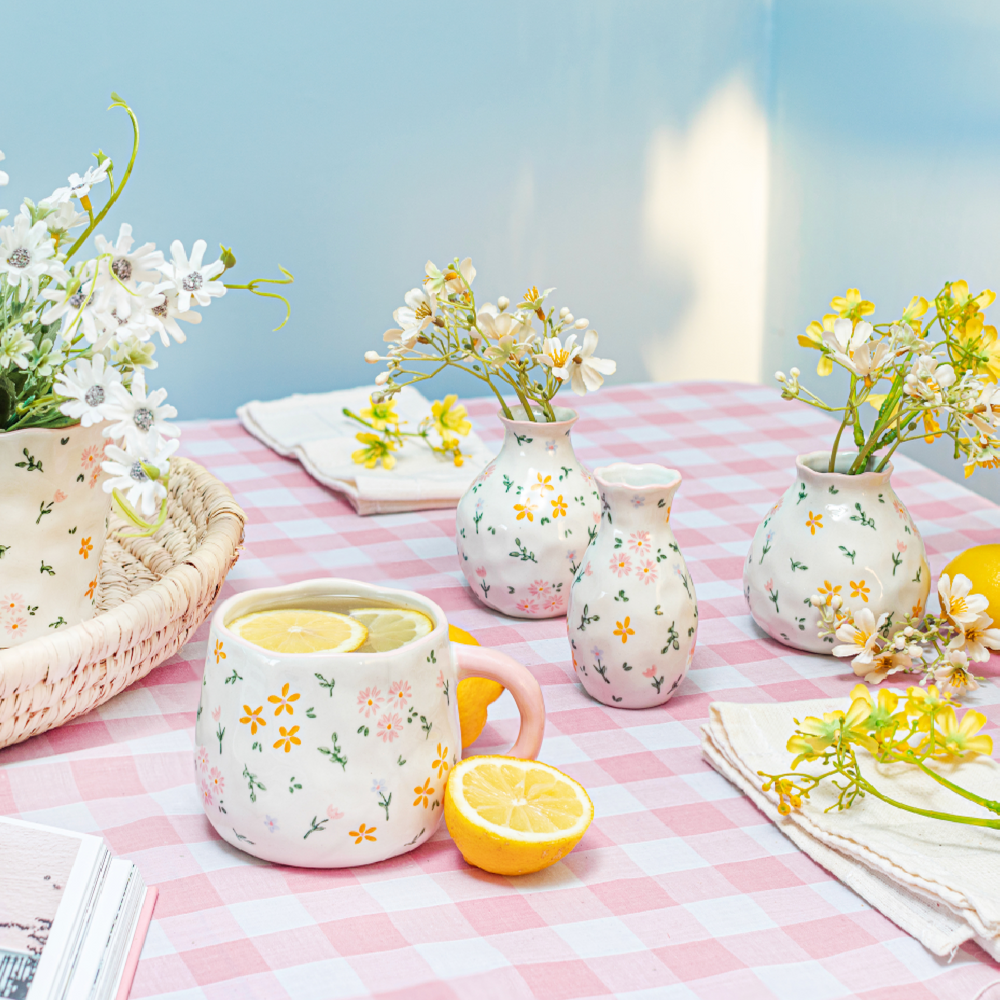 
                  
                    Ditsy Floral Mug
                  
                