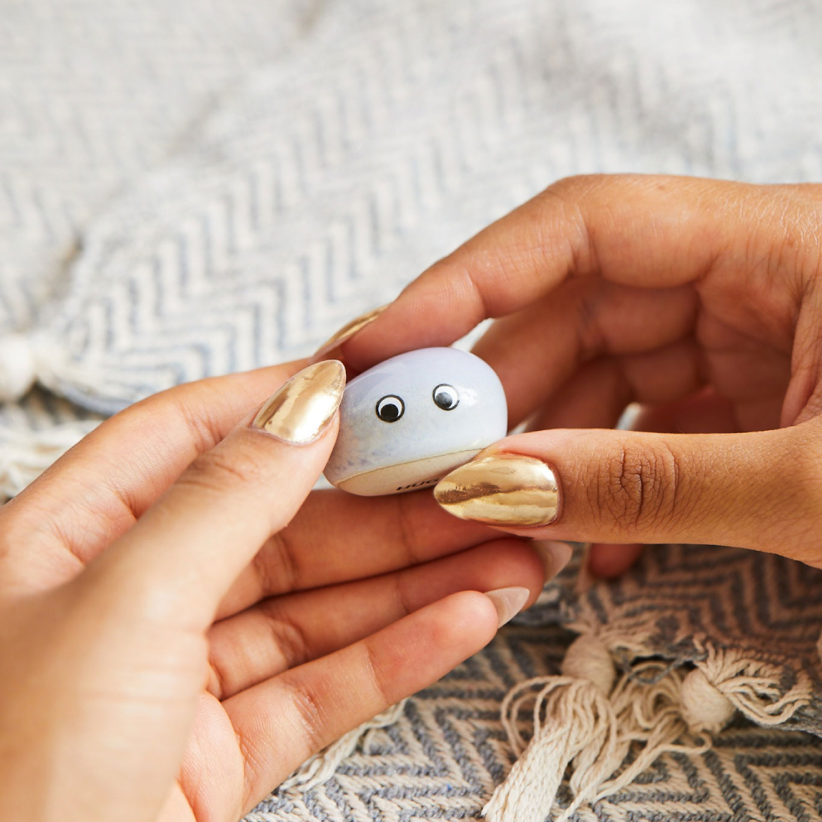 
                  
                    Lilac Hug Positivity Pebble
                  
                