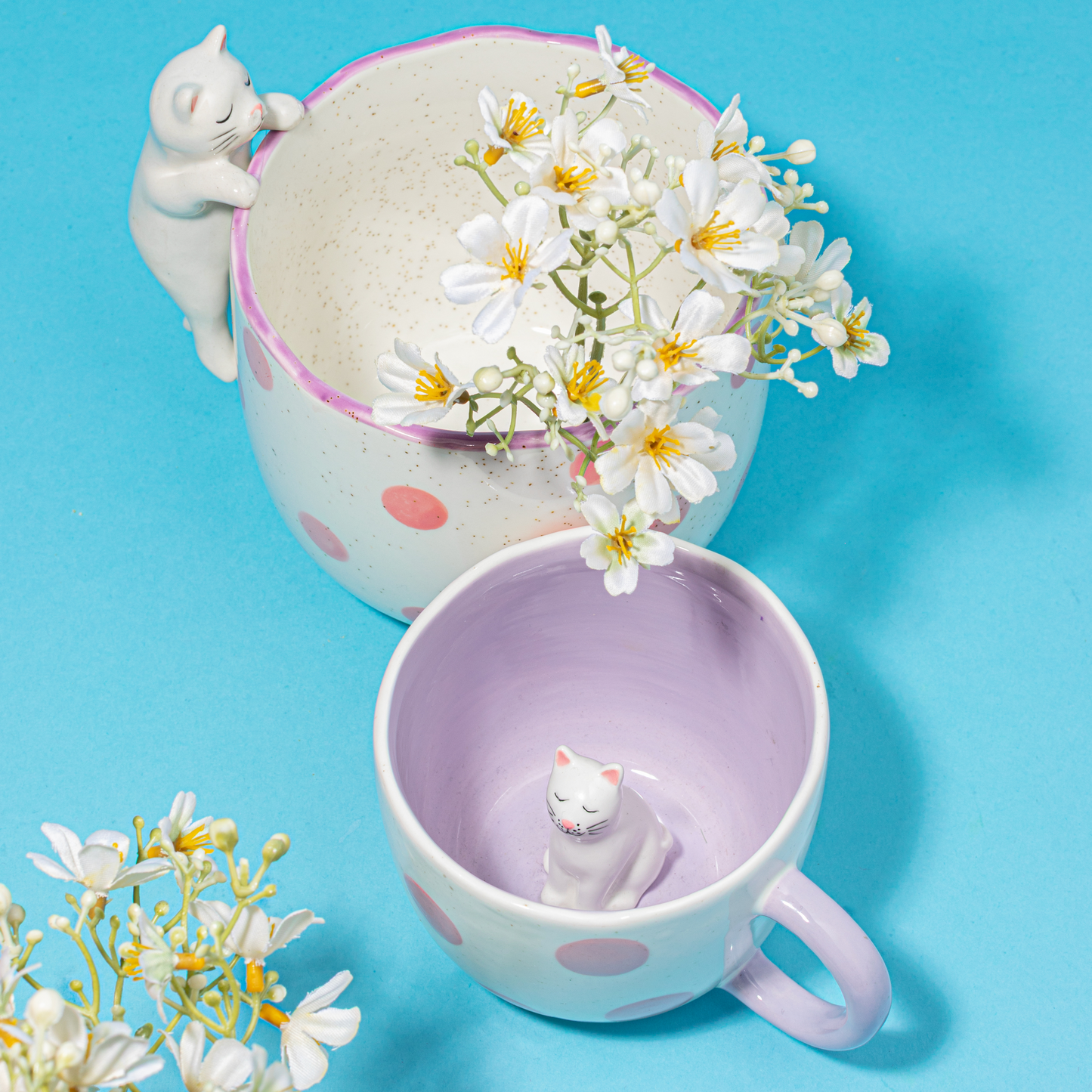 
                  
                    Peeking Cat Planter
                  
                