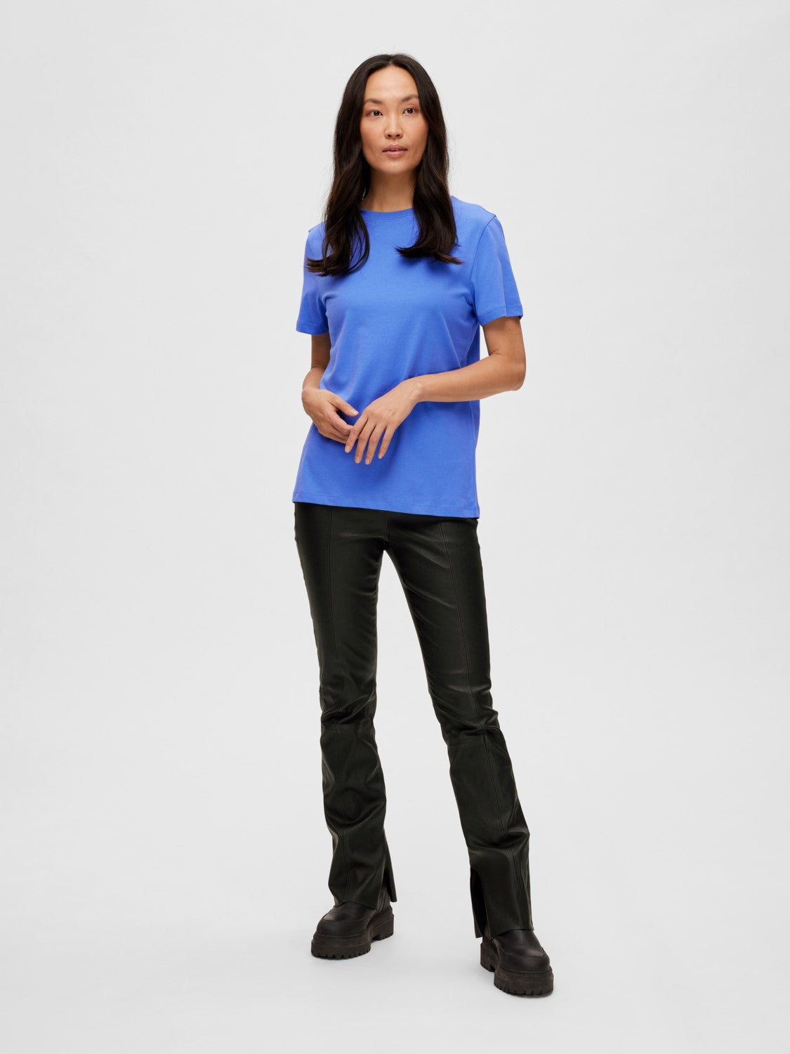 
                  
                    SLFESSENTIAL Ultramarine O-Neck T-Shirt
                  
                