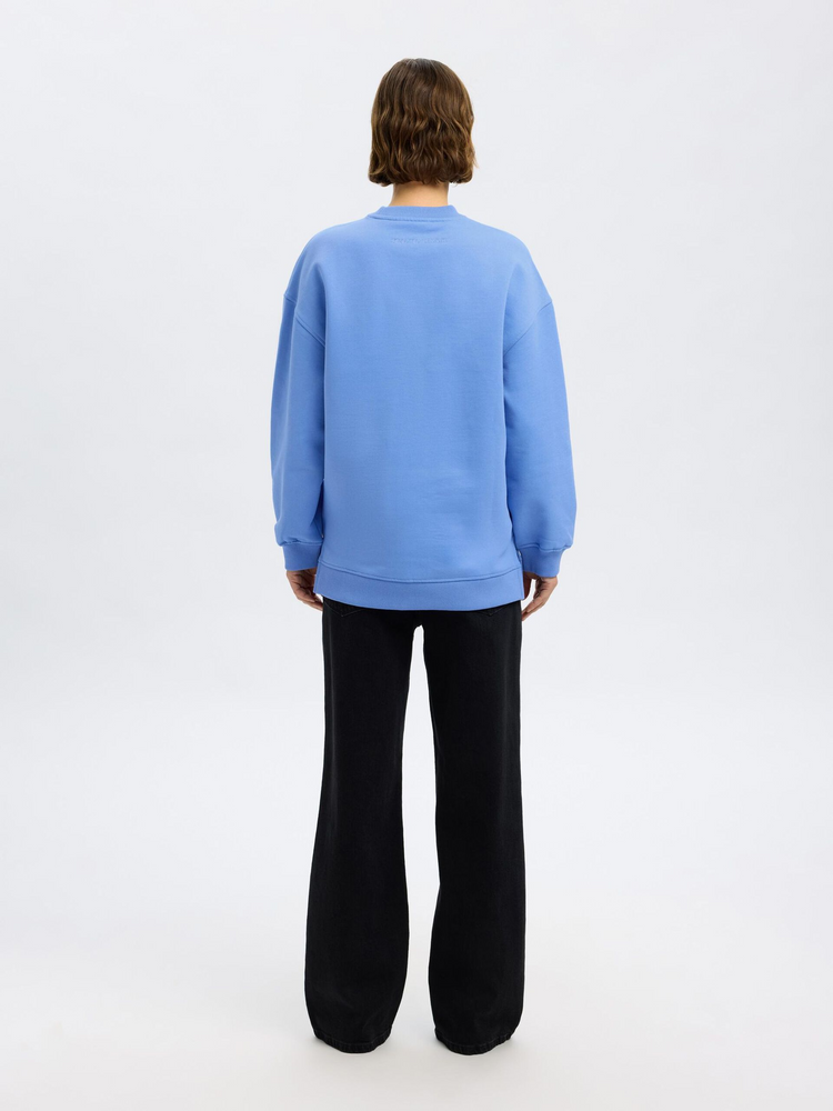
                  
                    SLFGIA YRSA – Kornblumenblauer Pullover mit Rundhalsausschnitt
                  
                
