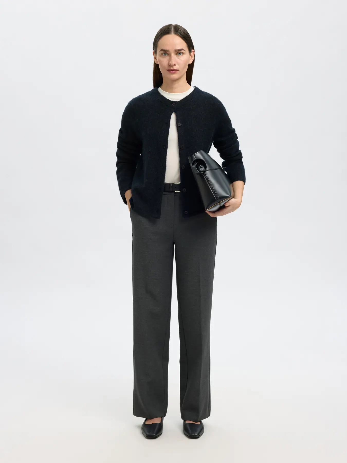 
                  
                    SLFLULU – Strickjacke in dunklem Saphir
                  
                
