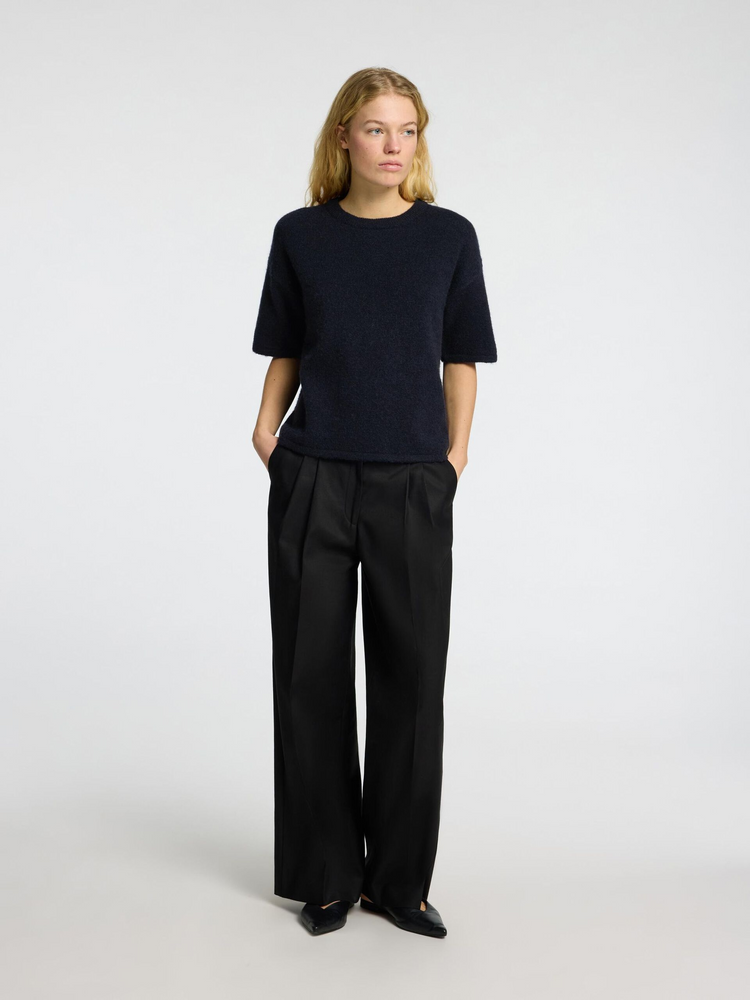 
                  
                    SLFMALINE-LILIANA Dunkelsaphir Melange 2/4 Strick O-Ausschnitt T-Shirt
                  
                