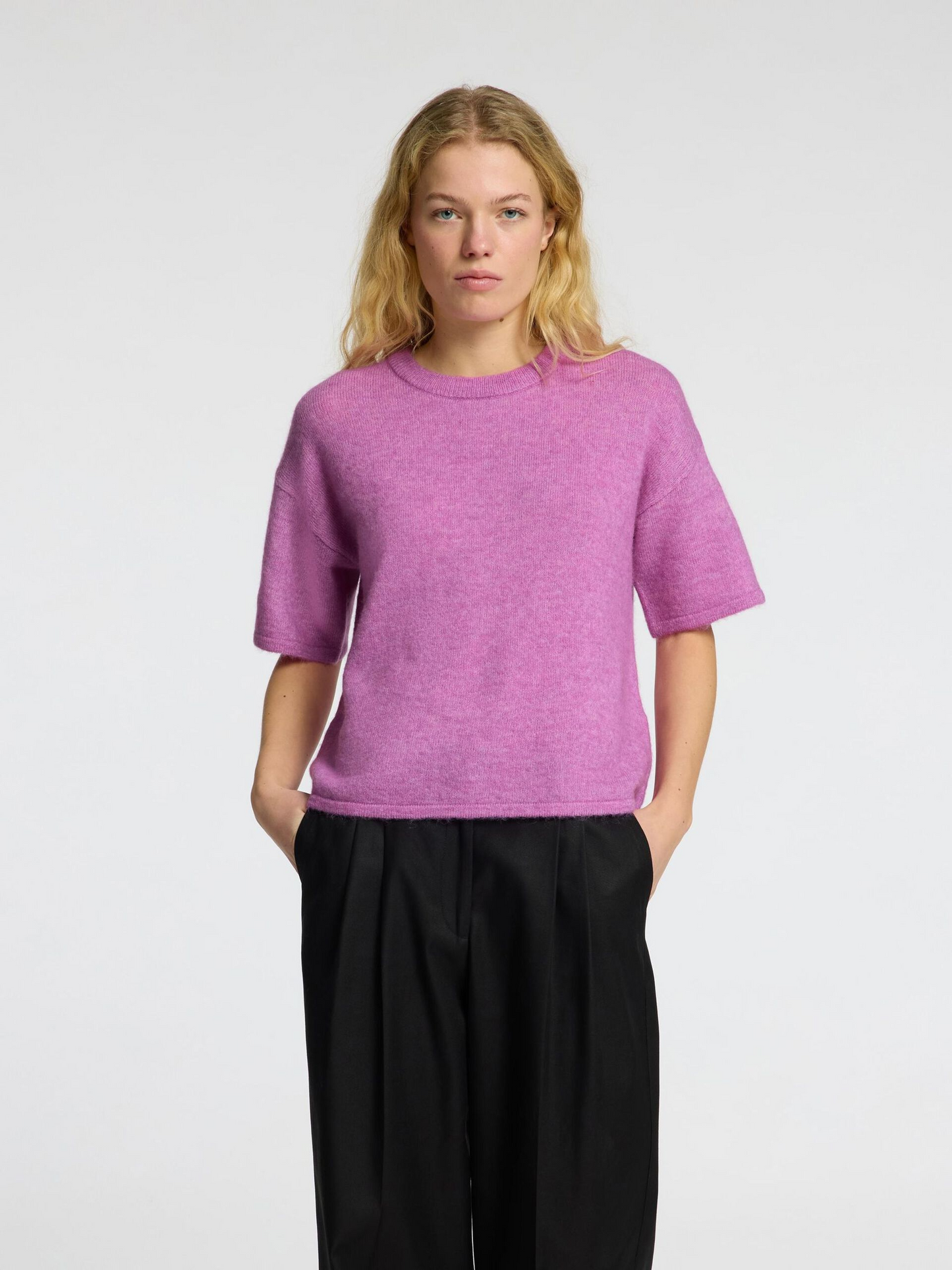 
                  
                    SLFMALINE-LILIANA First Bloom Melange 2/4 Strick-T-Shirt mit Rundhalsausschnitt
                  
                
