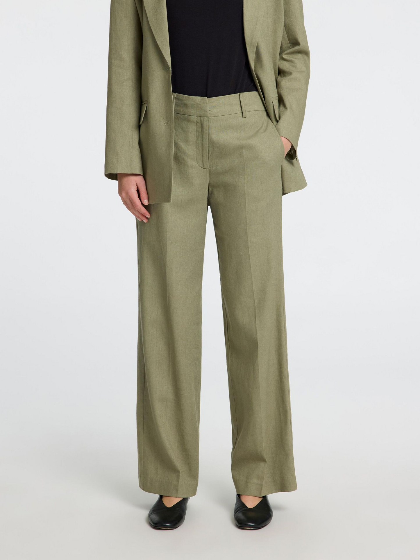 
                  
                    SLFTANIA-RITA Vetiver Wide Trousers
                  
                