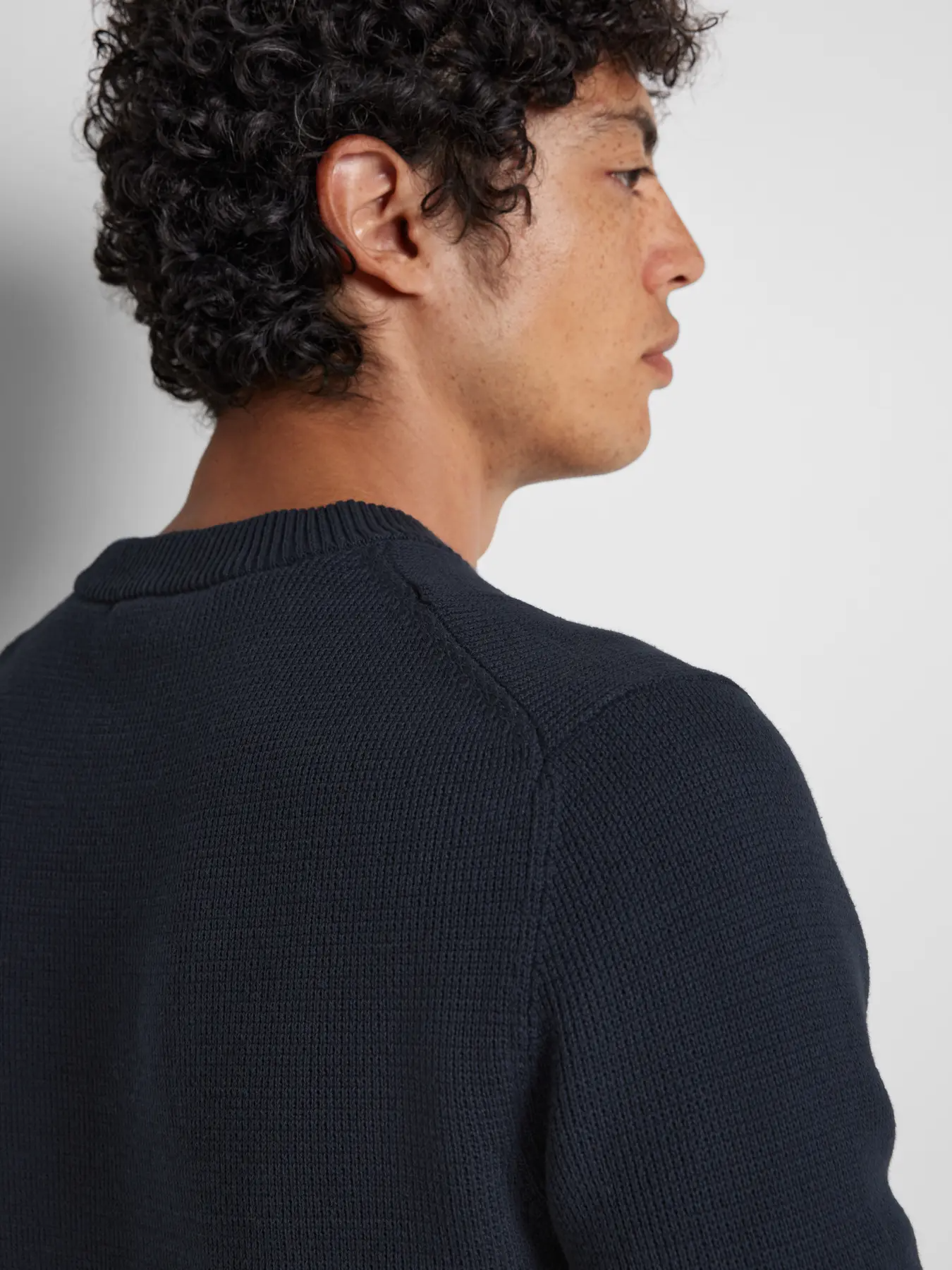 
                  
                    SLHDANE – Sky Captain – Strickpullover mit Rundhalsausschnitt
                  
                
