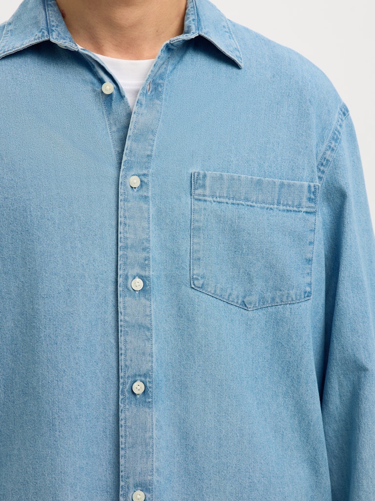 
                  
                    SLHREGCARLO Light Blue Denim Shirt
                  
                