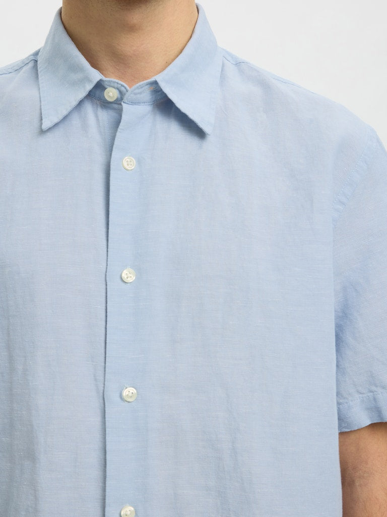 
                  
                    SLHREGCLAY Dusty Blue White Linen Shirt
                  
                