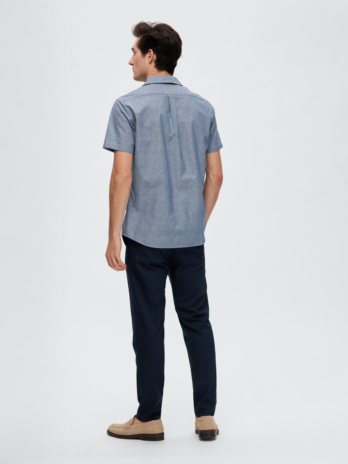 
                  
                    SLHREGSUN Resort-Hemd aus mittelblauem Denim
                  
                
