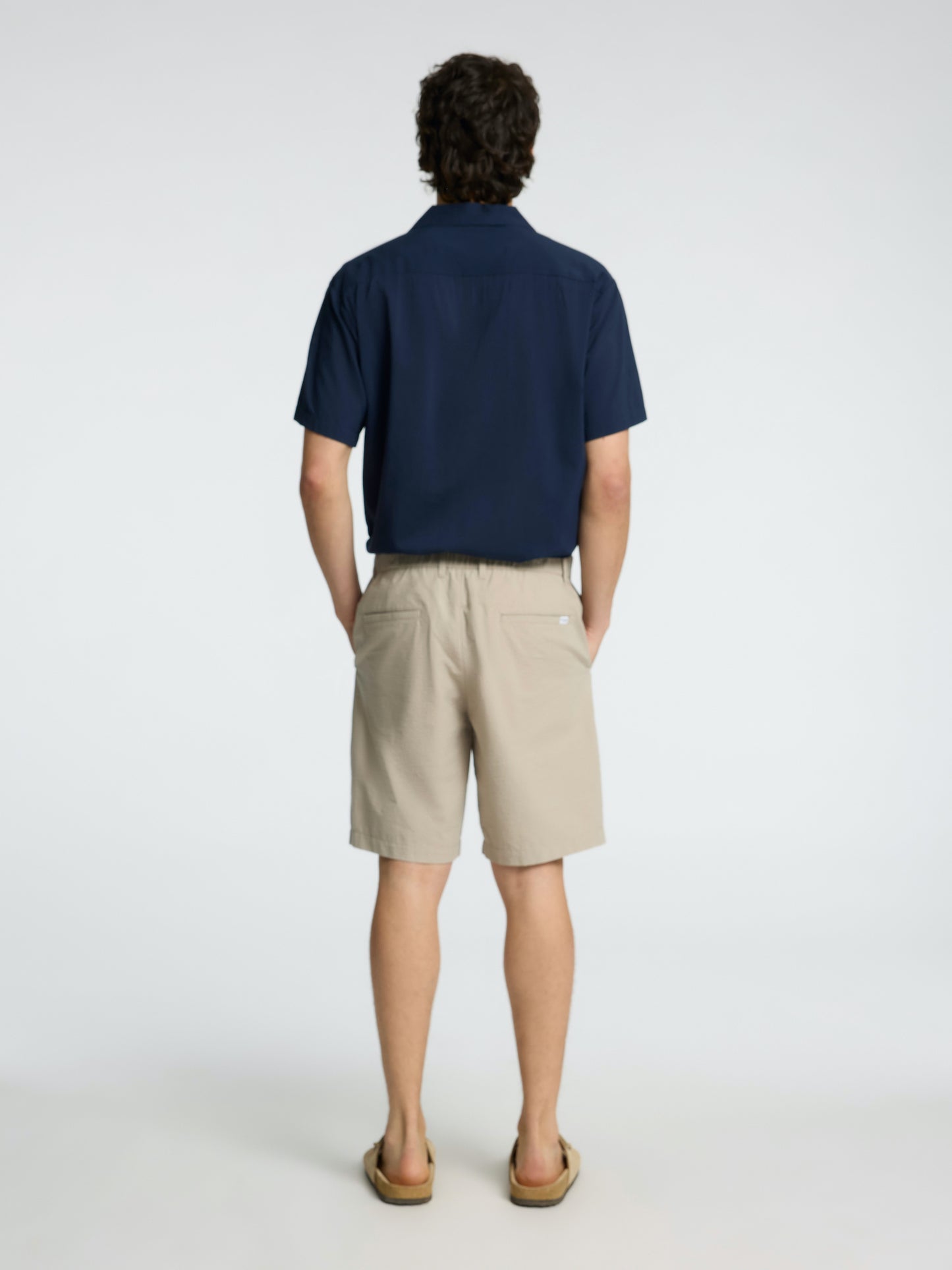 
                  
                    SLHREGULAR-KARL  Pure Cashmere  Seersucker Shorts
                  
                