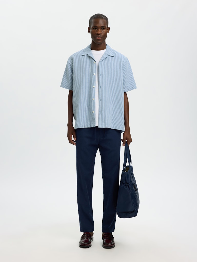 
                  
                    SLHRLXCLAY Dusty Blue White Linen Shirt
                  
                