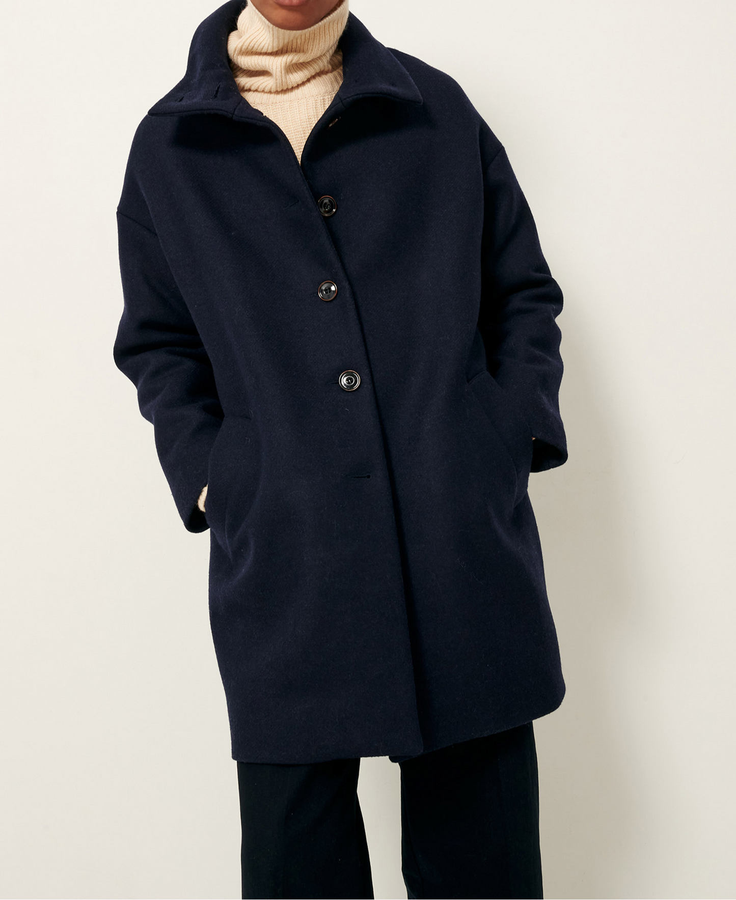
                  
                    PARADISE Navy Straight Coat
                  
                