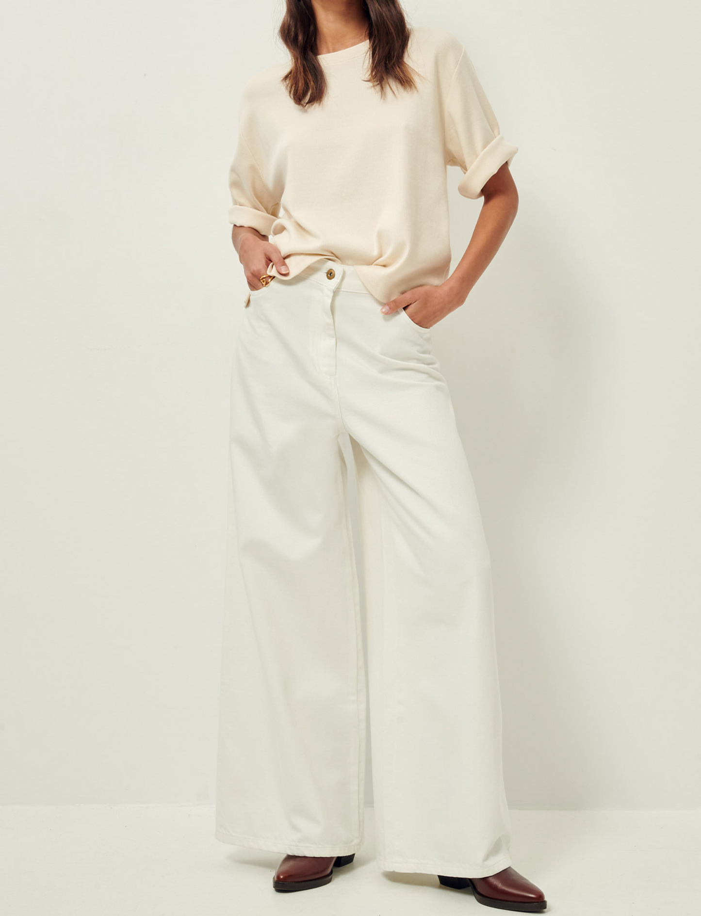 
                  
                    SERGE Fleur De Sel T-Shirt
                  
                