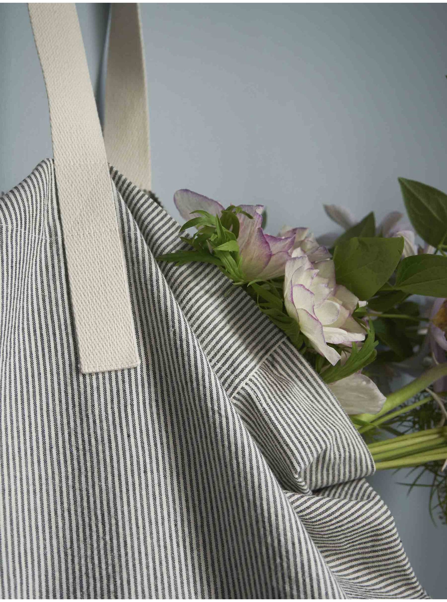 
                  
                    FINETTE Caviar New Shopping Bag
                  
                