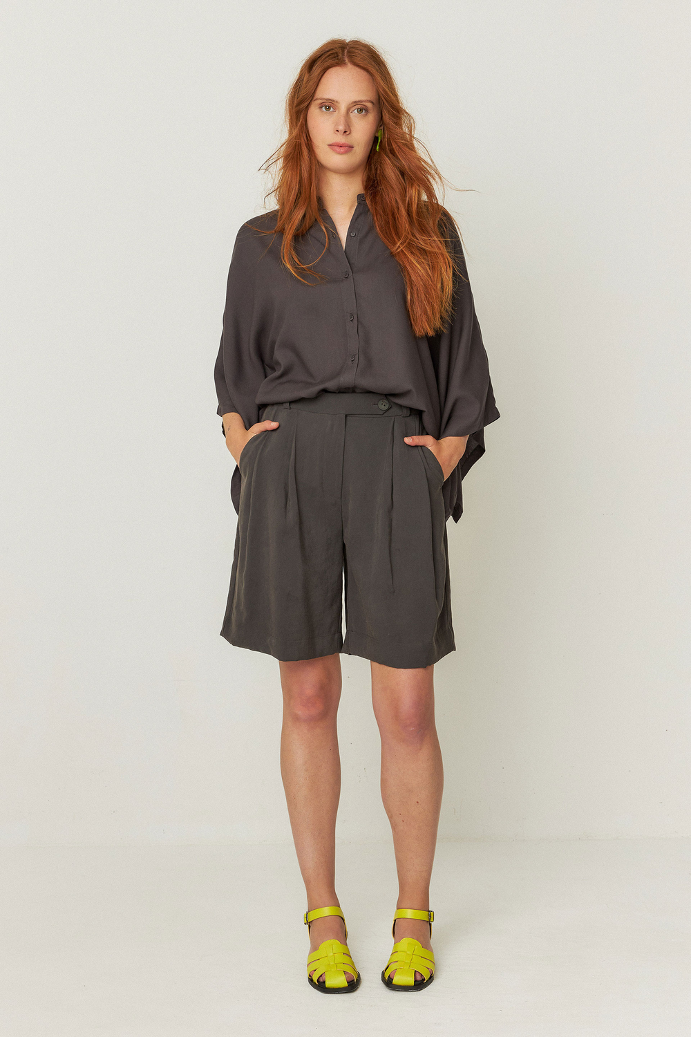 LAIDA Dark Khaki Shorts