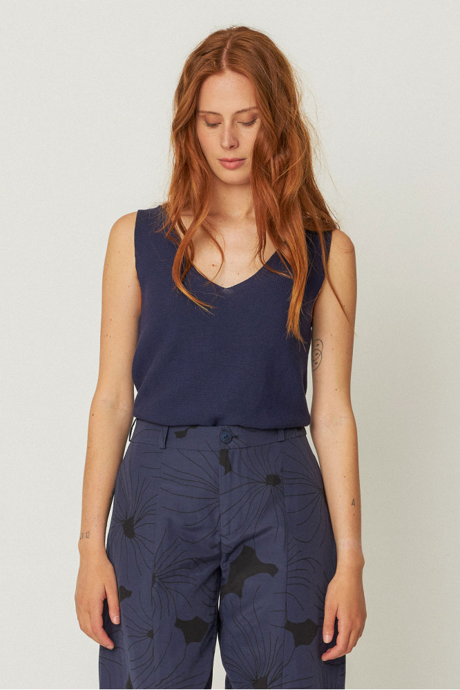 
                  
                    MAIXA Navy Violet T-Shirt
                  
                