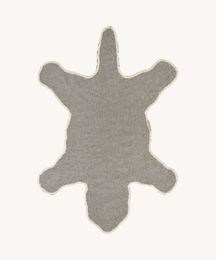 
                  
                    SNOWY Small Tiger Rug
                  
                