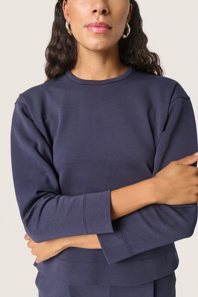
                  
                    SLMAGANA JUNIA Nachthimmelpullover
                  
                