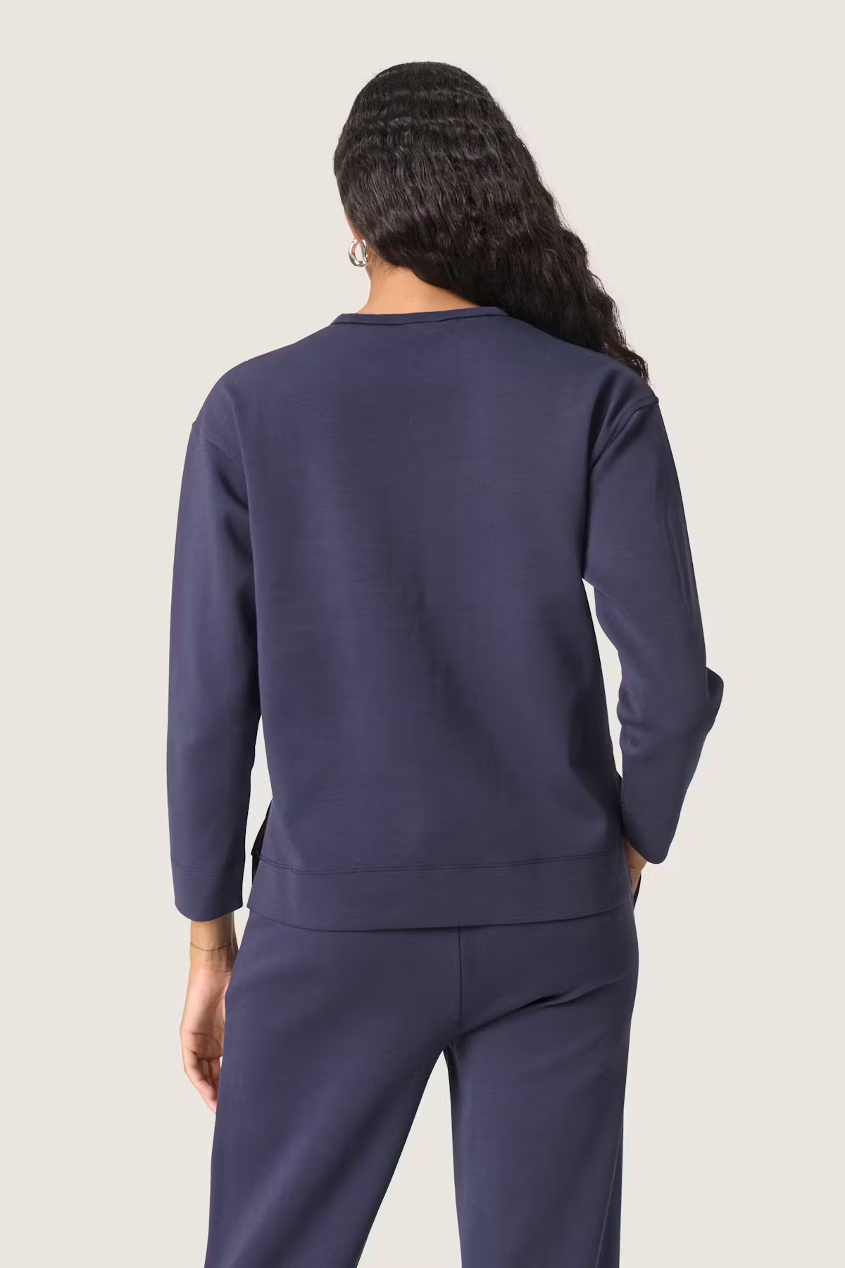 
                  
                    SLMAGANA JUNIA Nachthimmelpullover
                  
                