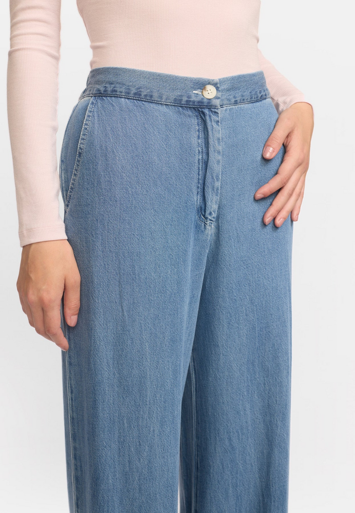 
                  
                    SRCHRISTY Greyish Light Blue Trousers
                  
                