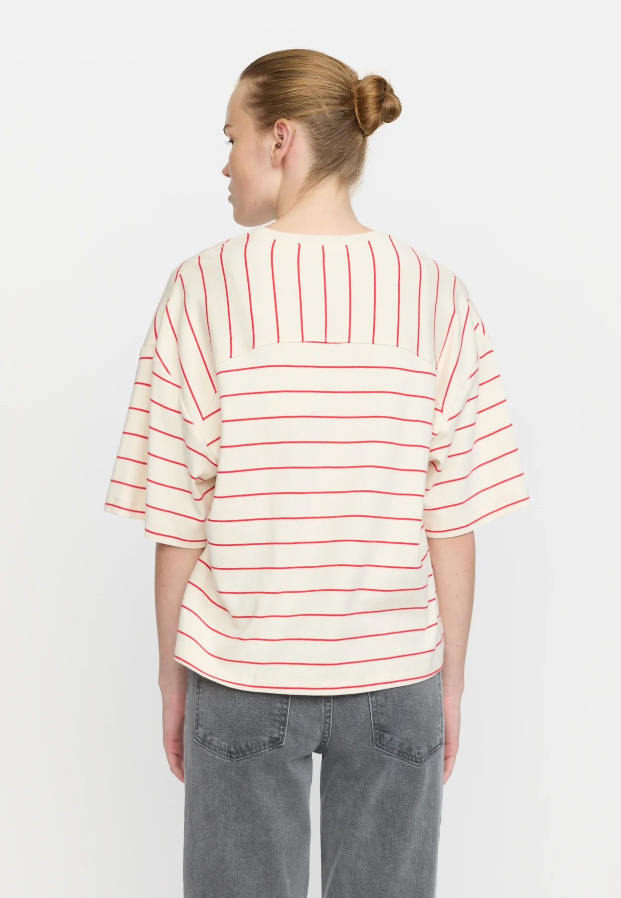 
                  
                    SRELORA HELLA Arctic Wolf Racing Red Stripes T-Shirt
                  
                