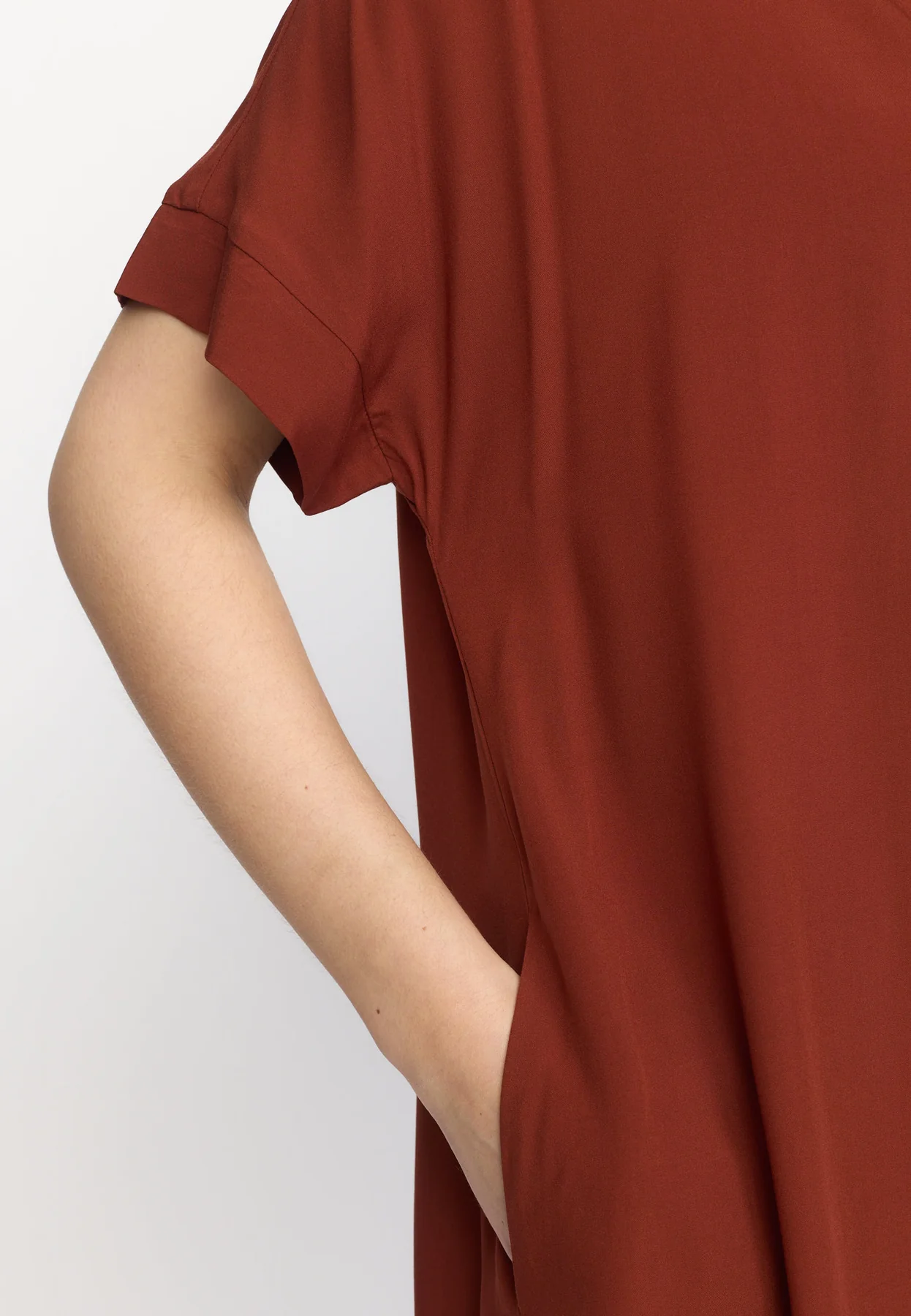 
                  
                    SRFREEDOM Brandy Brown Dress
                  
                