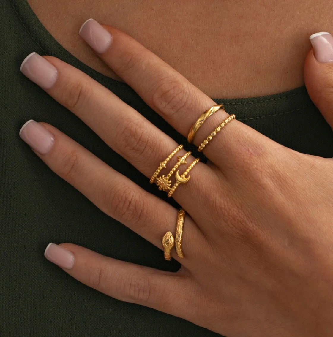 
                  
                    CAROLINE Double Lined Ring
                  
                