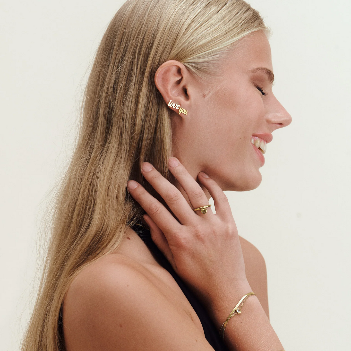 
                  
                    ISELIN Gold Heart Ring
                  
                