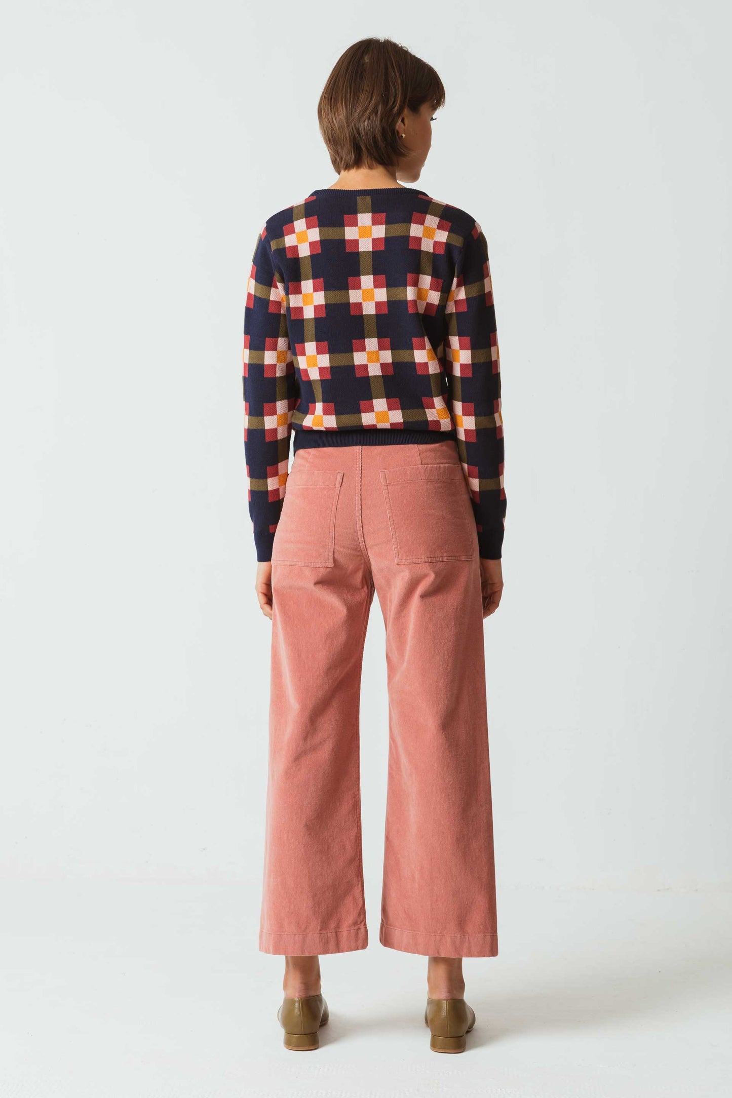 
                  
                    IRUNTZA Vintage Rose Trousers
                  
                