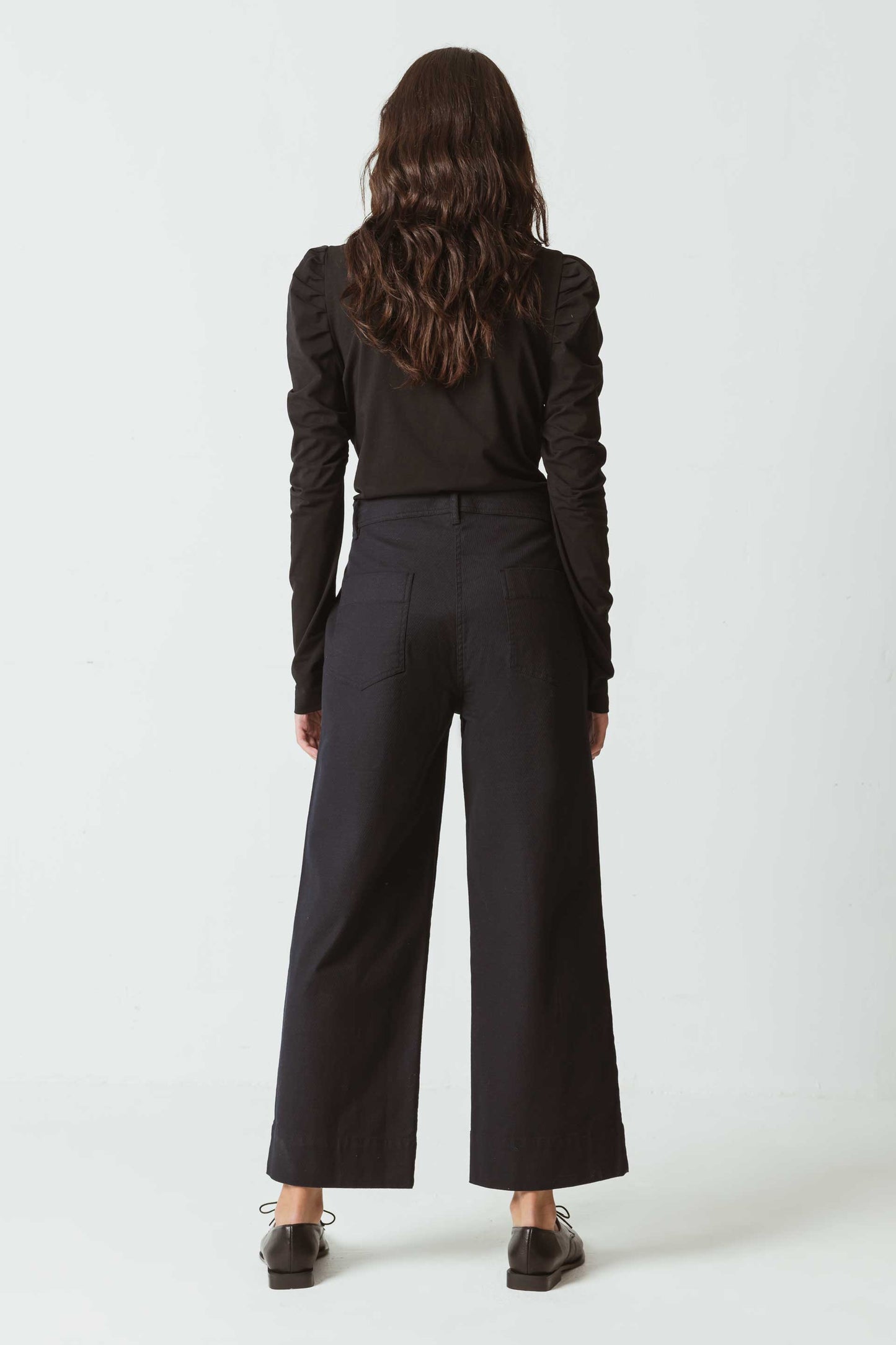 
                  
                    MARIARTZE Black Trousers
                  
                