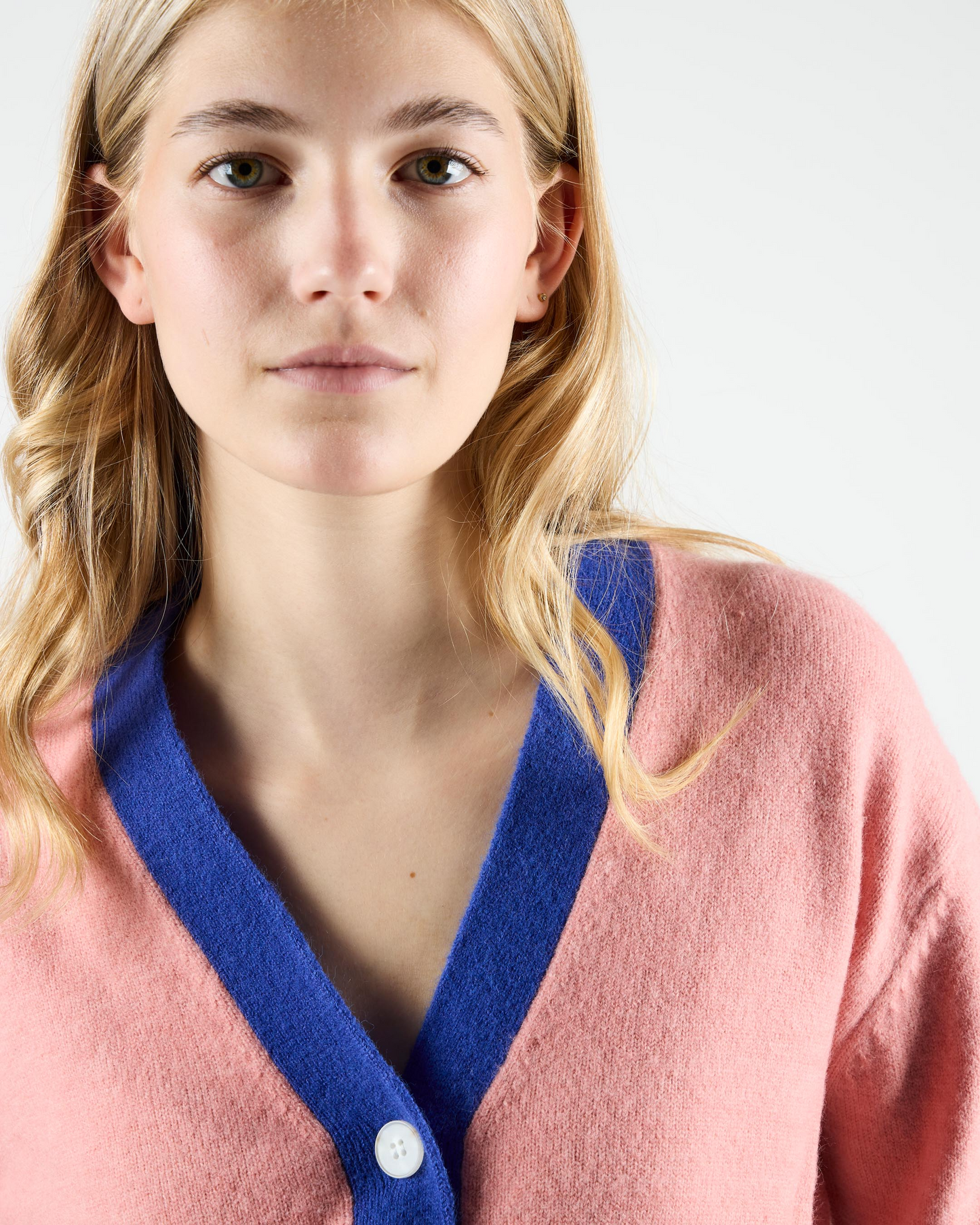 
                  
                    RUTH Pink Knit Cardigan
                  
                