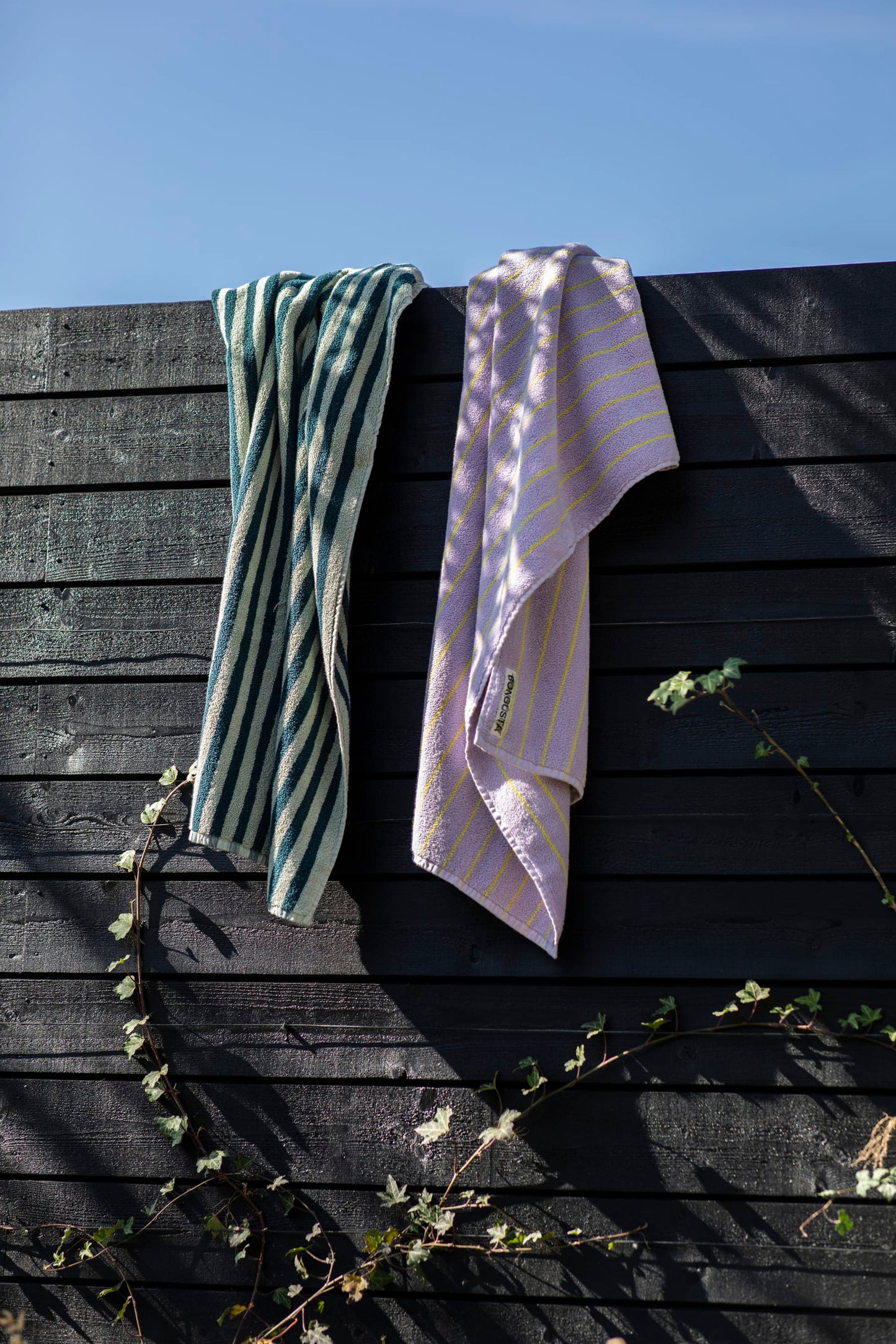 
                  
                    Sea Foam & Deep Teal Naram Bath Towel
                  
                