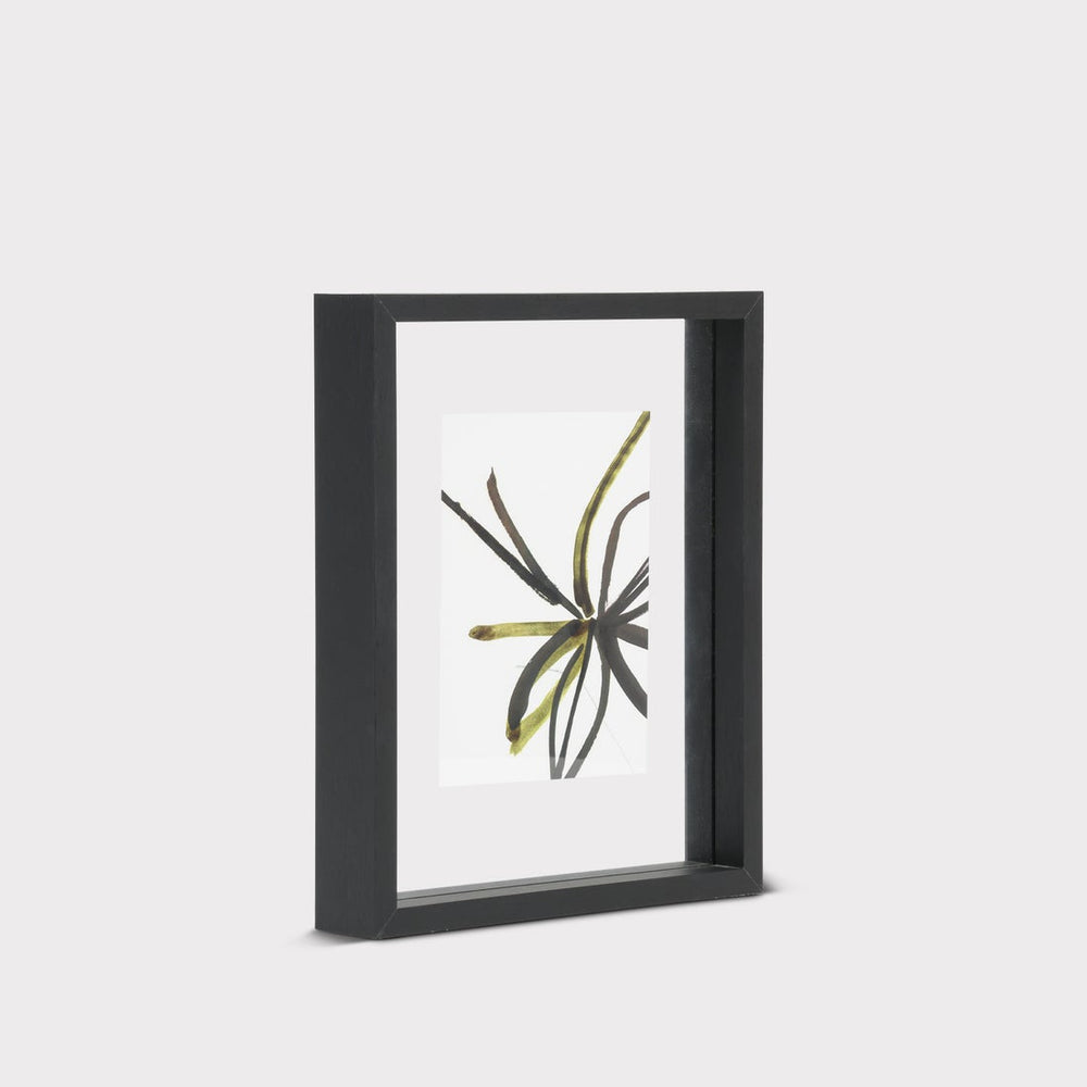 Medium Black Floating Minimalism Frame
