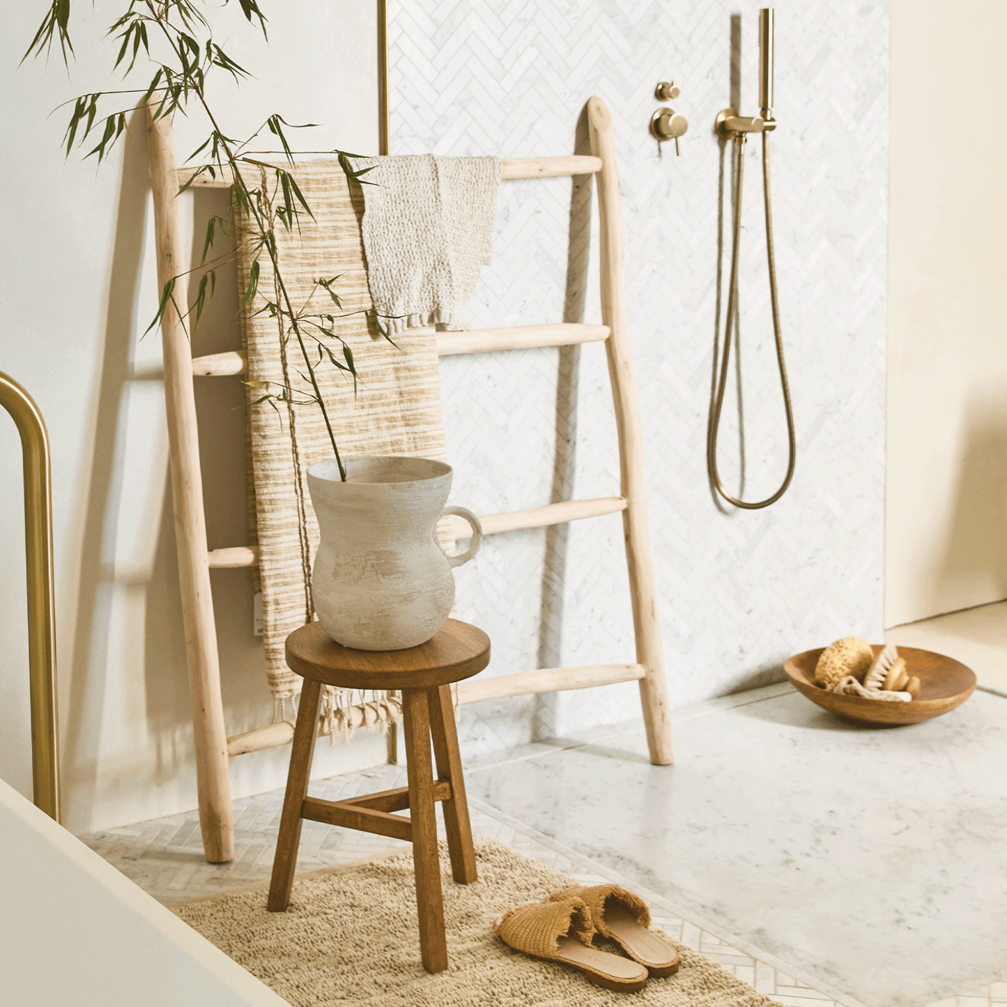 
                  
                    Home Spa Handtuchhalter 
                  
                