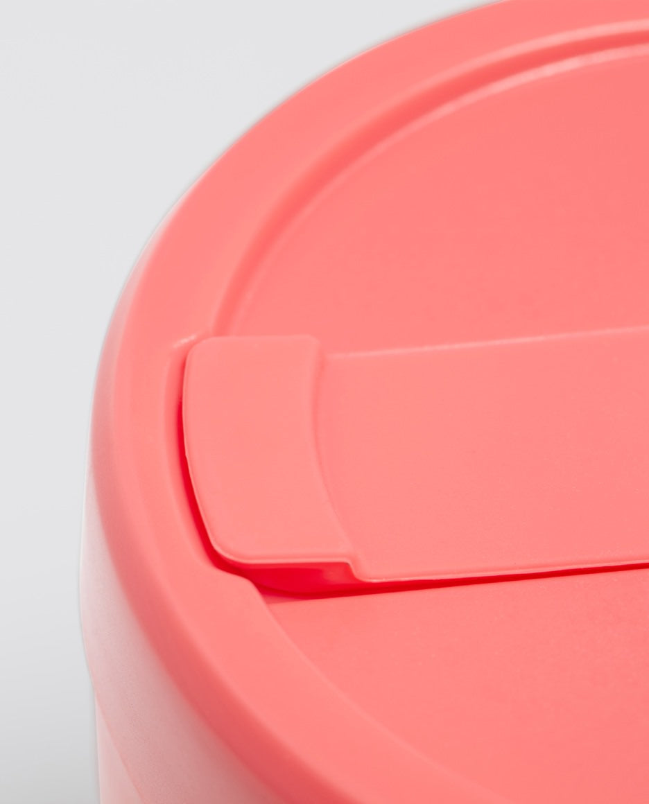 
                  
                    12oz Coral Pink Collapsible Coffee Cup
                  
                